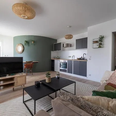 Apartament Annecy, Calme, Terrasse, Parking Box